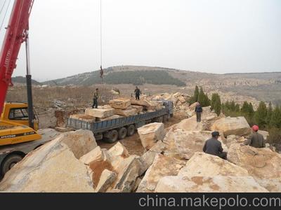 供应驳岸石山东临朐开采艺术中心-山东假山石临朐经销中心