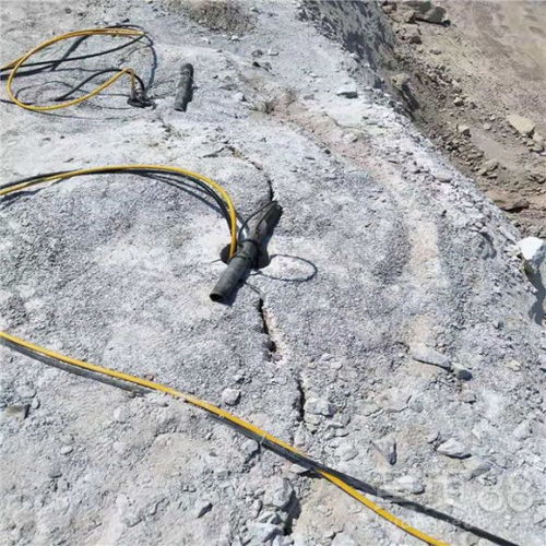 安徽淮北：高效开采大理石，液压裂石器引领石材产业革新